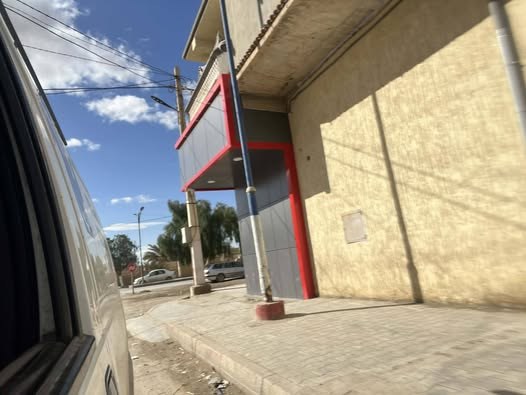 تأمين واجهة محل